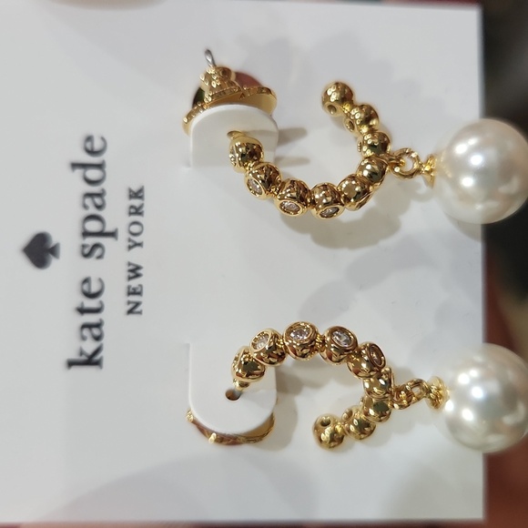 🔹️Kate Spade 🔹️Modern Pearl Silver Small Hoop Pearl Drop Earrings - Picture 1 of 5